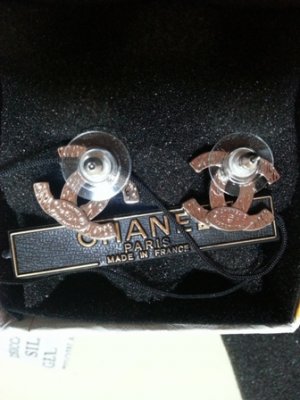 chanel earring big back.jpg