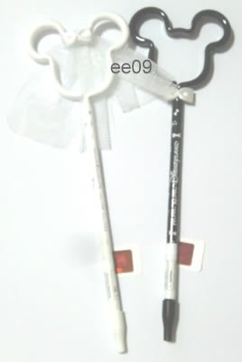 mickey pen.jpg