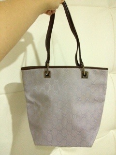 gucci tote lilac1.JPG