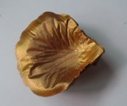 Petals_gold.jpg